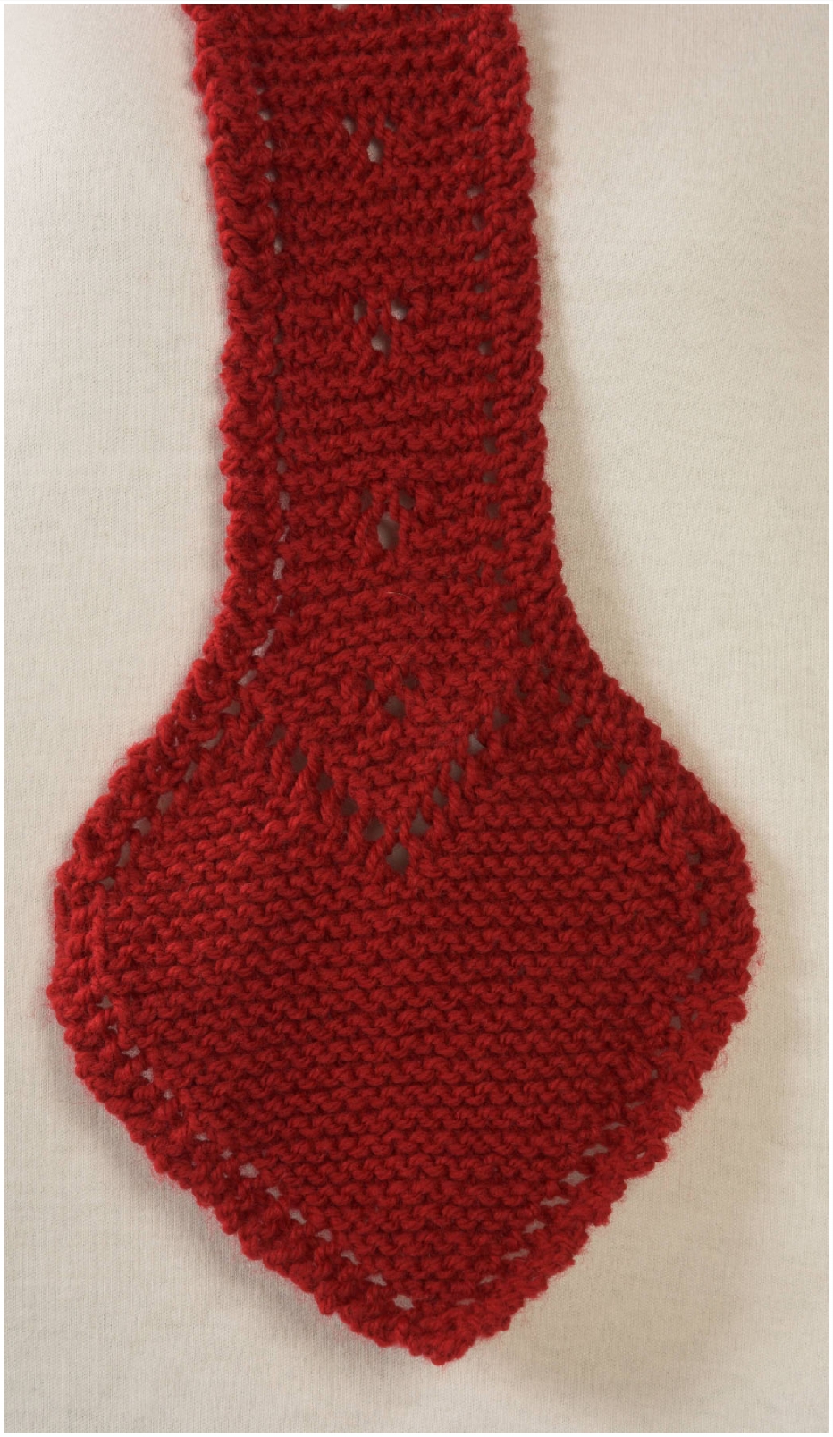 Encore Go Red Scarf Pattern #F139 Encore Go Red Scarf Pattern #F139